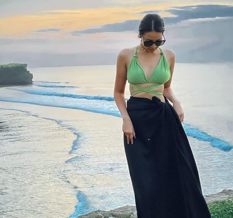 Anya Geraldine top actress image