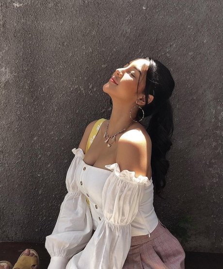 Anya Geraldine xxx model picture