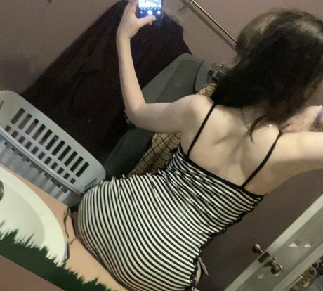 skinny redhead onlyfans exclusive photo