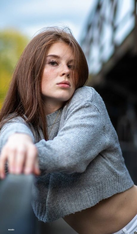 anoukjhn model porn picture