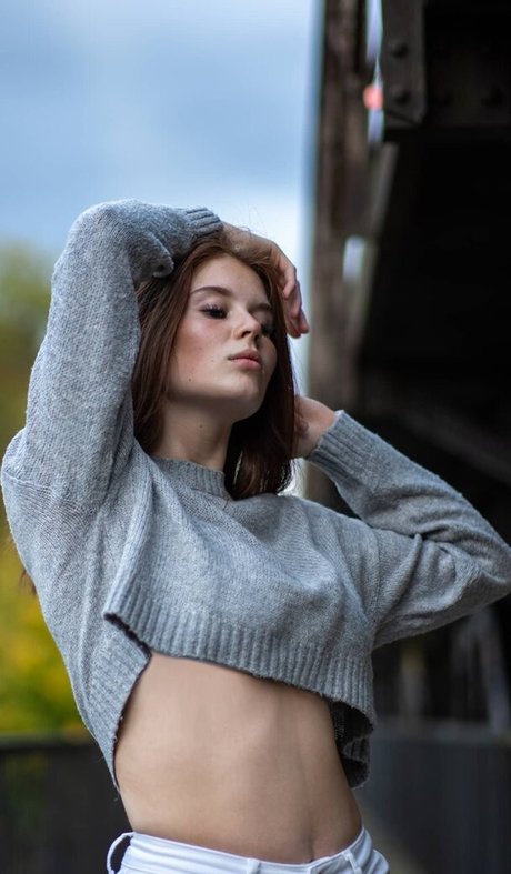 anoukjhn star exclusive img