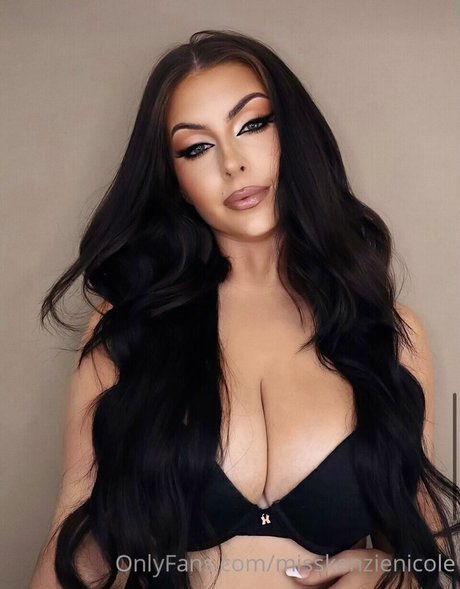 Makenzie free star photo