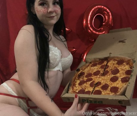 CutiepieTracer model sexy gallery
