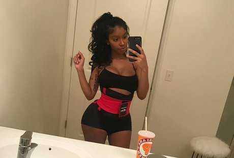 Realamarie hd actress pictures