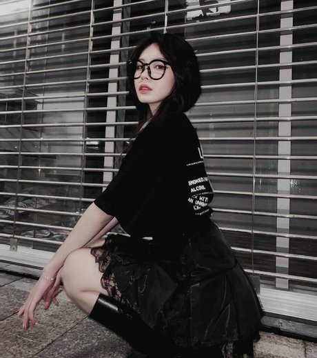 Luna Hwang art model img