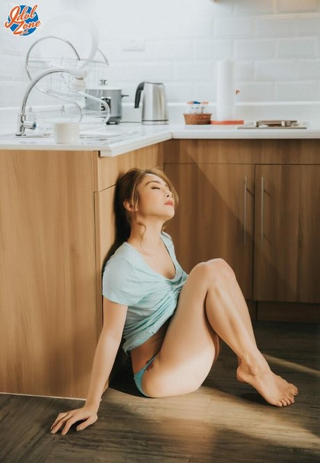 Bianca Peralta model hot gallery