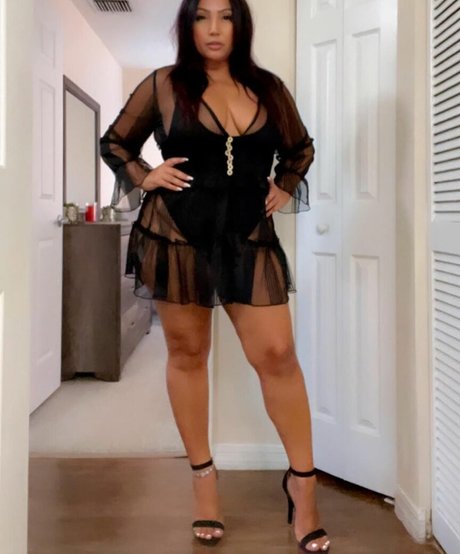 Aziastar model adult pics