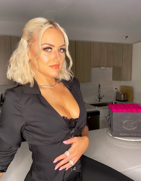 crossdresser onlyfans hot photo