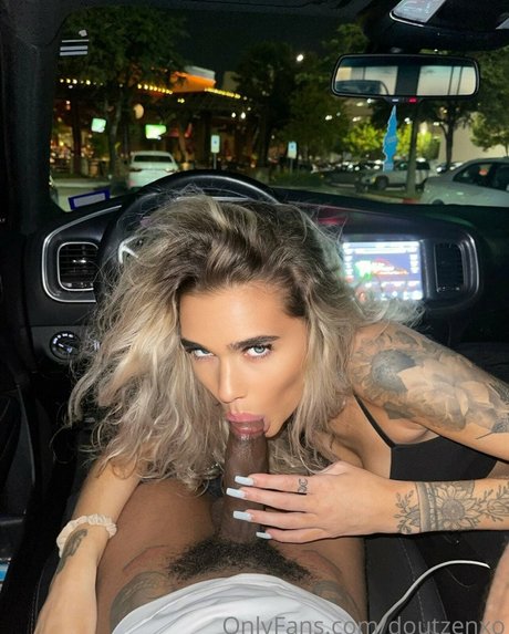 Doutzen pornographic actress gallery