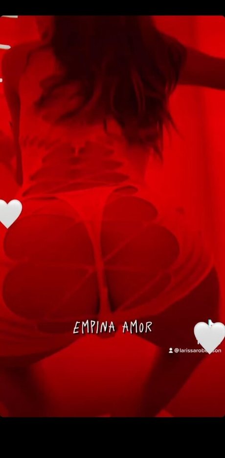 Larissa Robertson best actress galleries