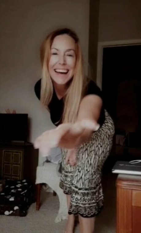 LovelyLife sex actress archive