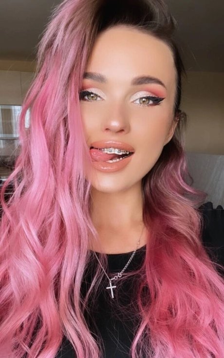 bikini model onlyfans sexy naked pic