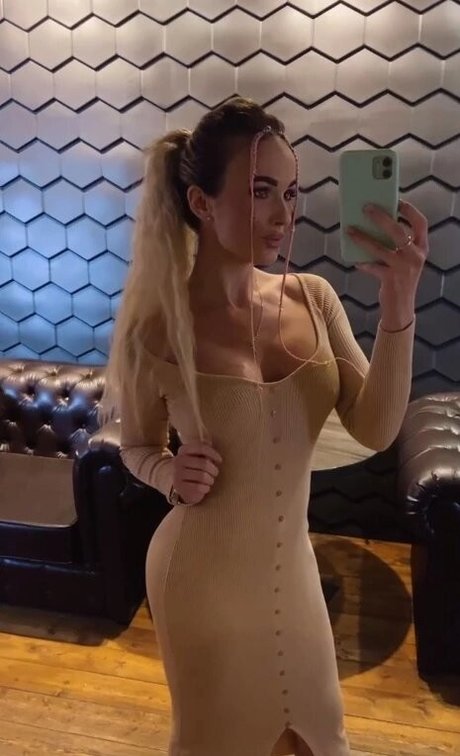 strip nude onlyfans art naked img