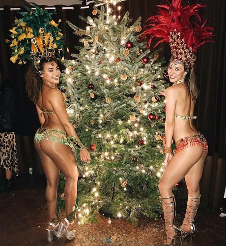 Lydia Hewitt adult model photos