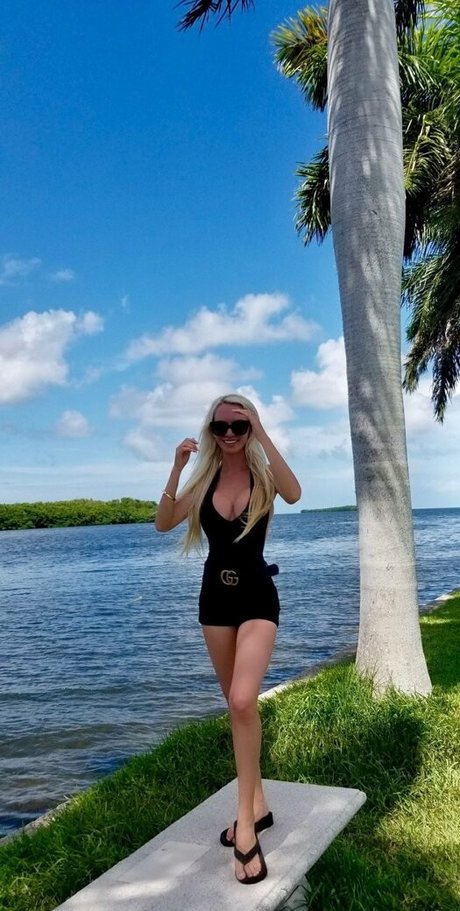 Lindsay Nicole pornstar high quality images