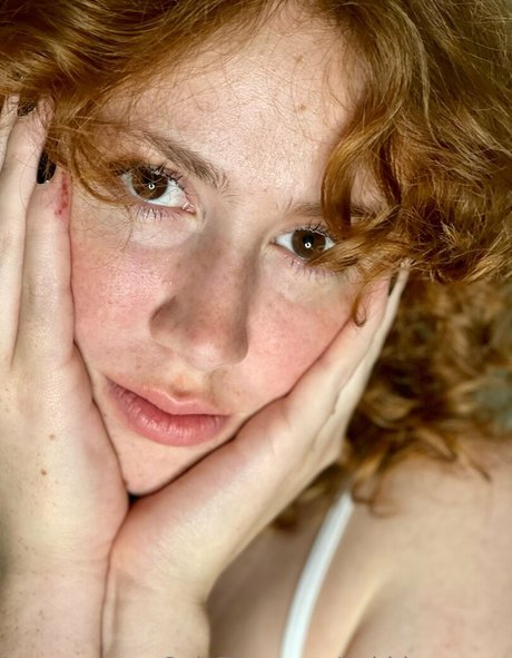 Bobbie sweets pornstar sexy image