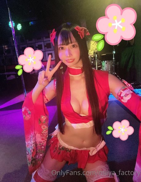 _miiya factory pornstar top picture