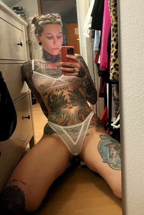 Lisa Rocketcock hot model pictures