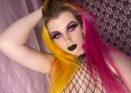 Roxxi Diamond top model pic