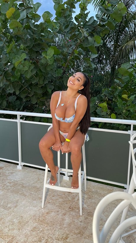 Queen Patrona model beautiful archive