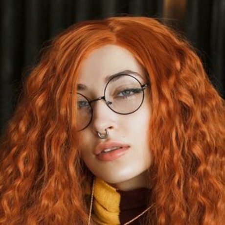 Shameless SG nudes actress image