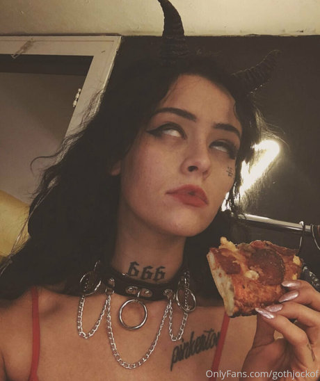 Gothjockof model top gallery