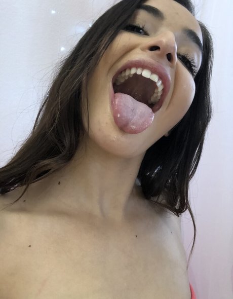 bikini model onlyfans exclusive images