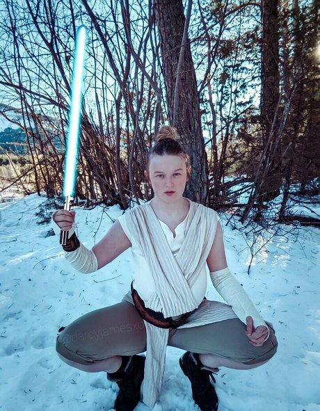 darcyjames star hot image