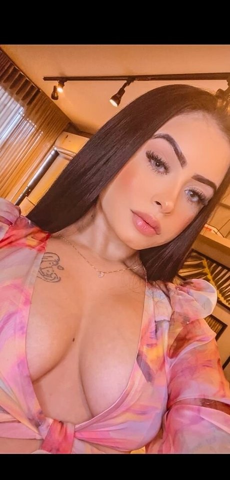 Daniela Freitas nude pornstar pics