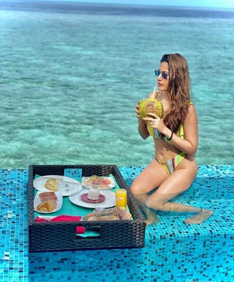 Surbhi Chandna star top images