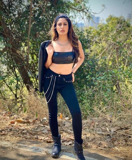 Surbhi Chandna nude star photo
