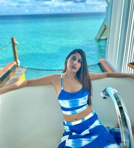 blonde milf onlyfans sexy naked photo