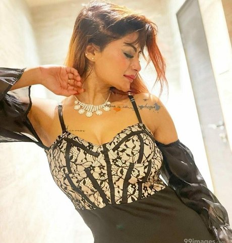 blonde trans onlyfans top archive