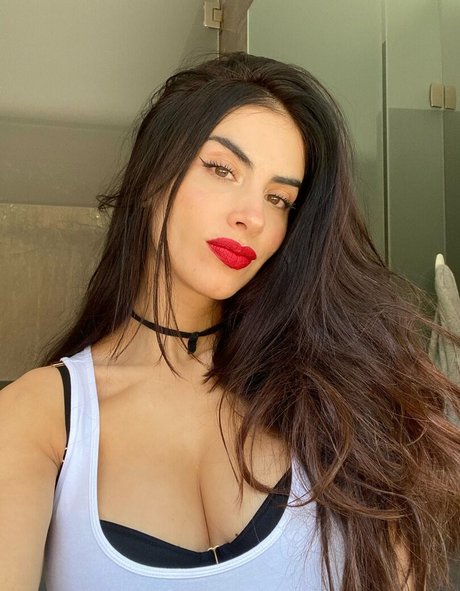 Jessica Cediel beautiful star img