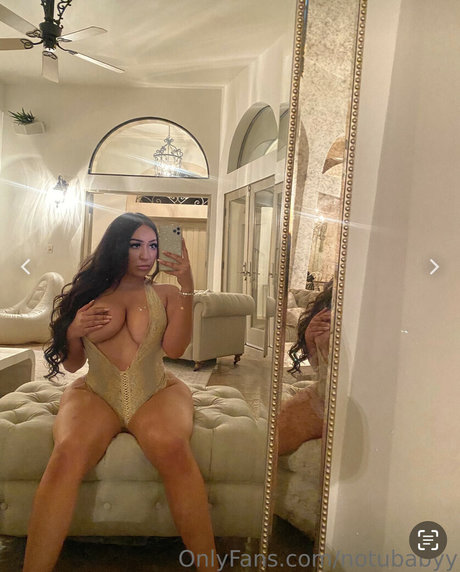 notubabyy exclusive model gallery