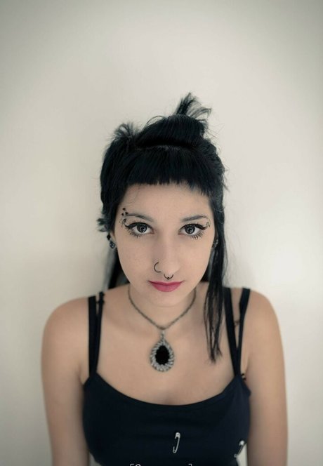 adamnotoscar model erotic galleries