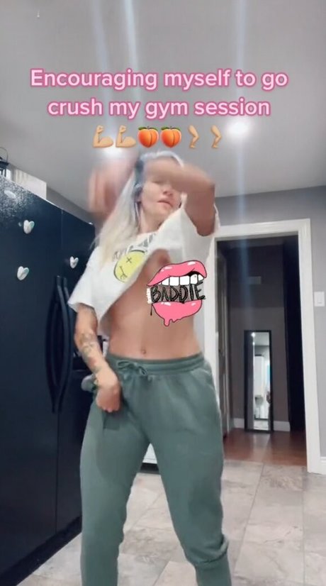 Barbiewants2hype naked star pictures