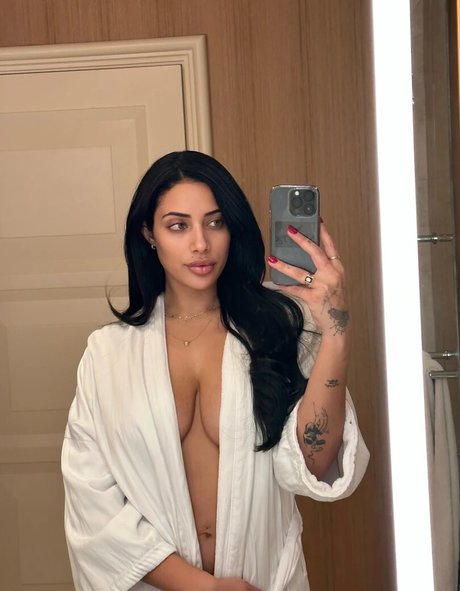 Gabriella Firek nice star images