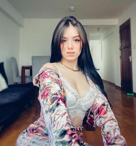 Roxana Tejada star pretty gallery