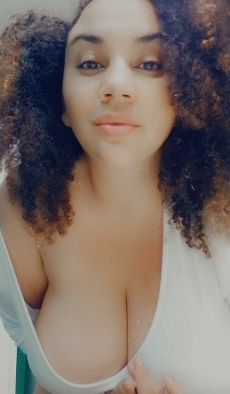 Beigewunder nudes actress image