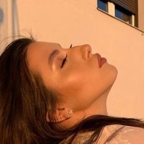 BadLexa nice pornstar pic