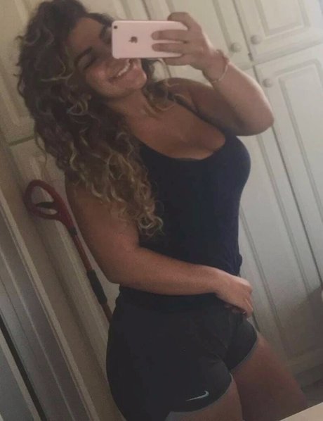 babyyameera star nude photos