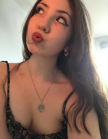 uwubrat beautiful pornstar pics