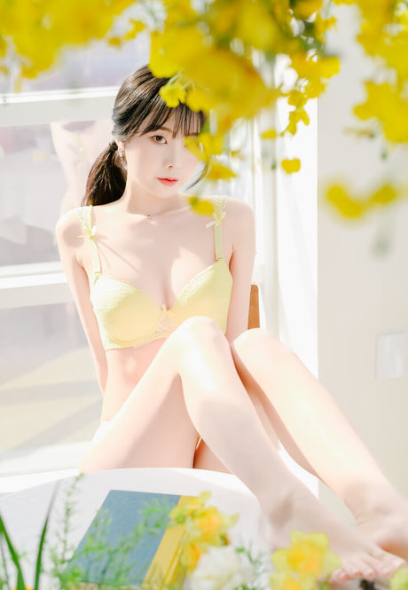 Starlight h20 sexy actress gallery