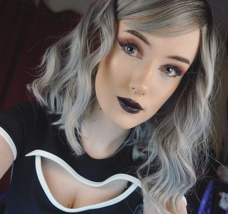 Ashi model beautiful image