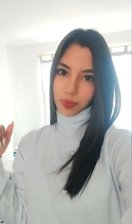 nerdy teen onlyfans free pics