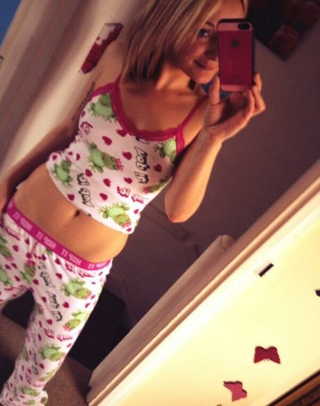 LisaLarry69 naked model pic