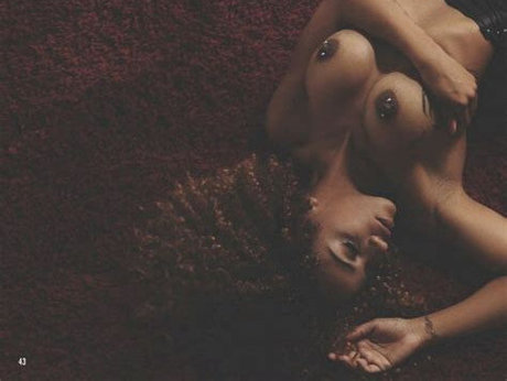 Itswildb hot model photos