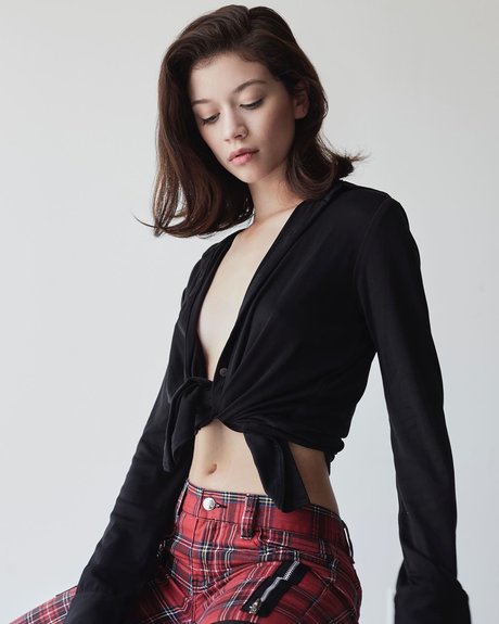 blonde trans onlyfans porno pic