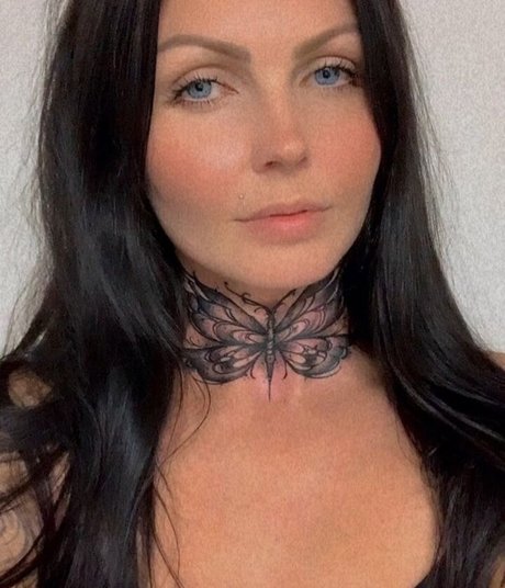 Elaina Grant naked star pics